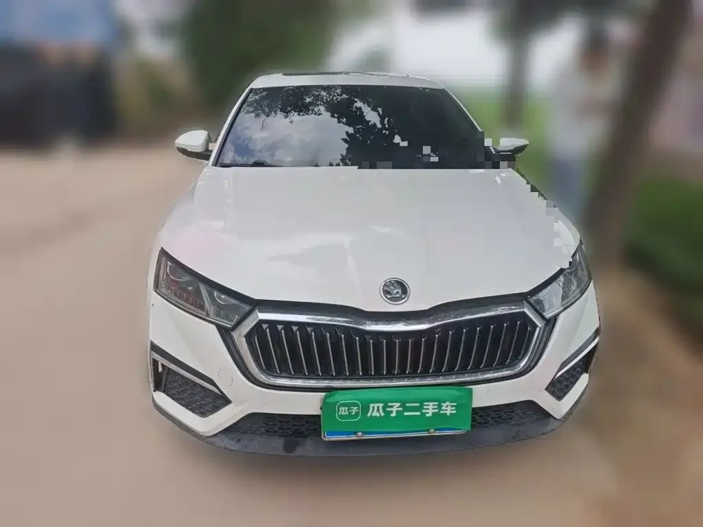Skoda Octavia — фото 3