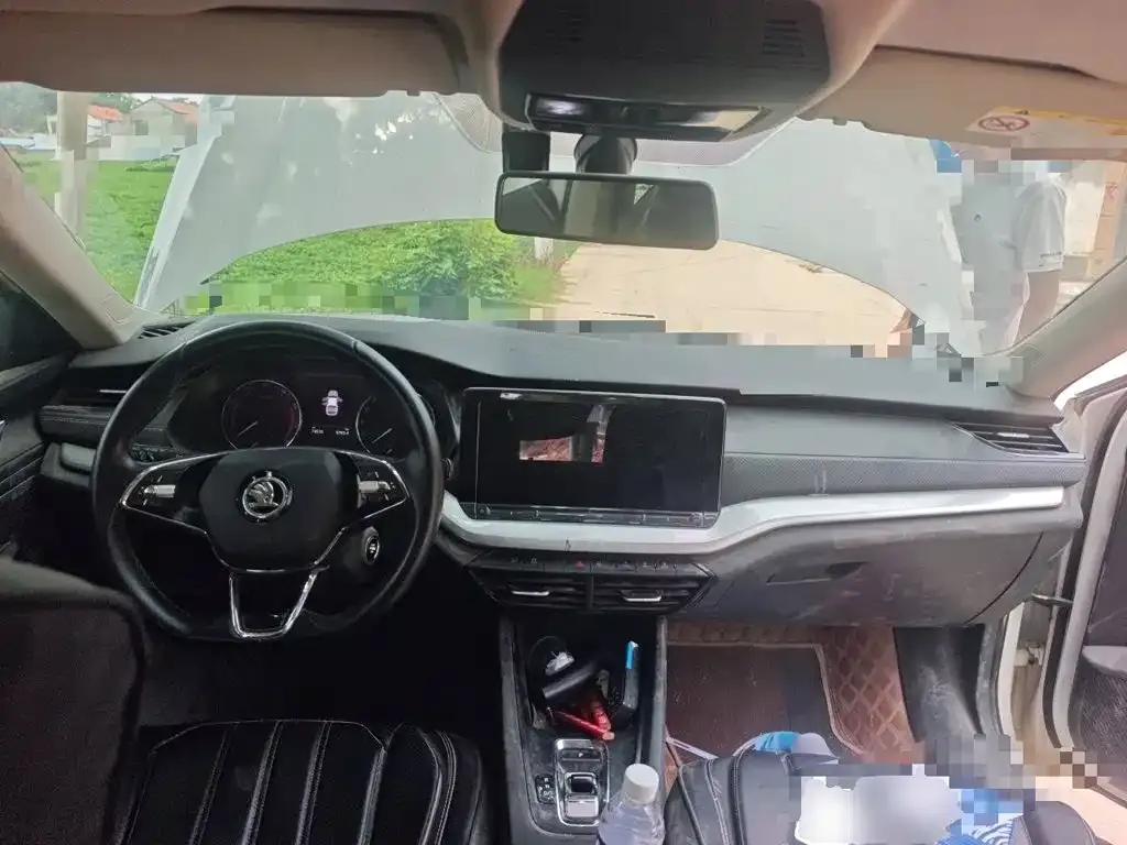 Skoda Octavia — фото 7