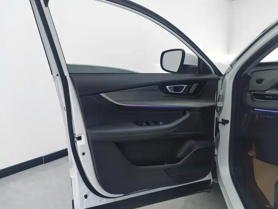 Chery Tiggo 8 PLUS — фото 10