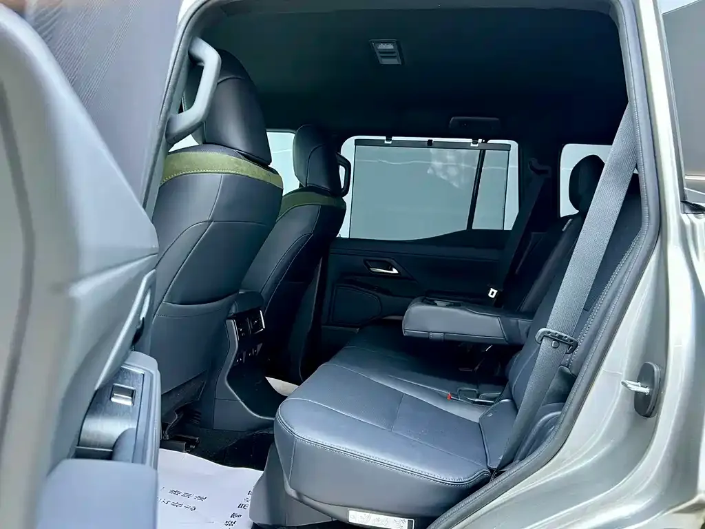 Lexus GX — фото 10
