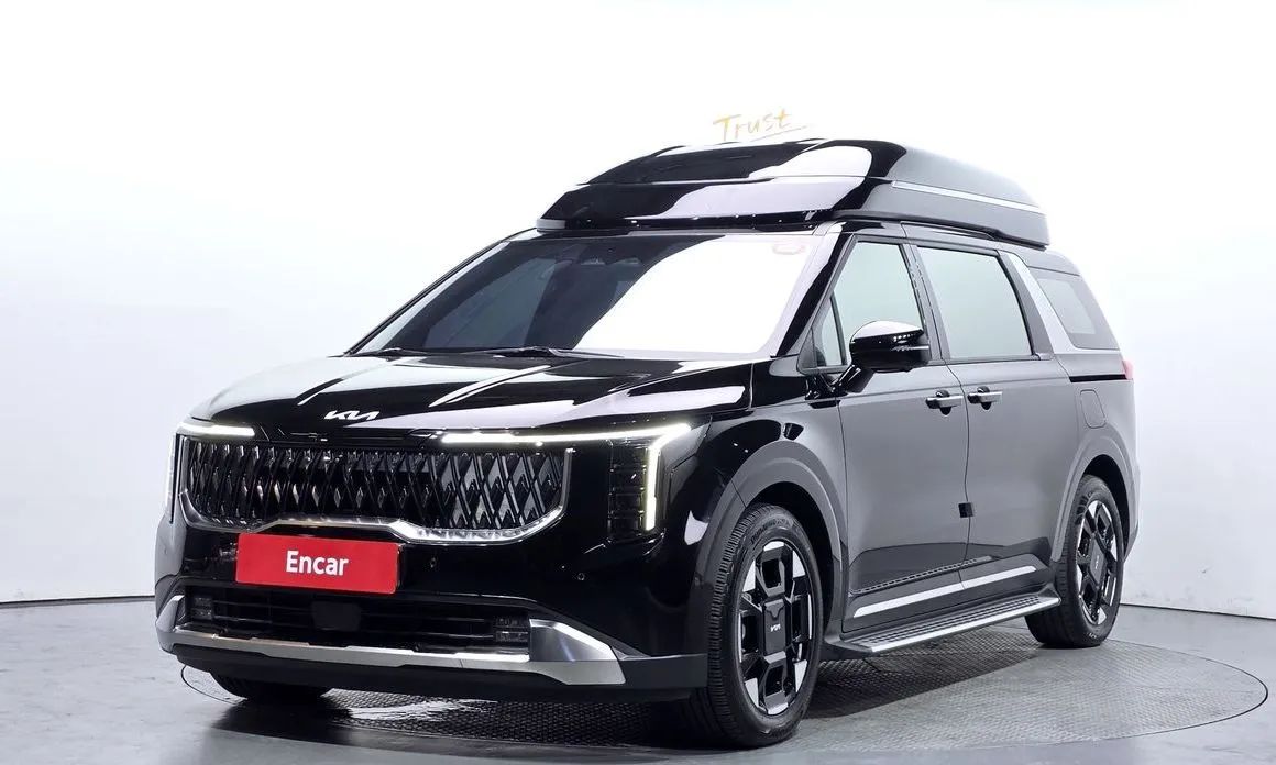 Kia Carnival — фото 1