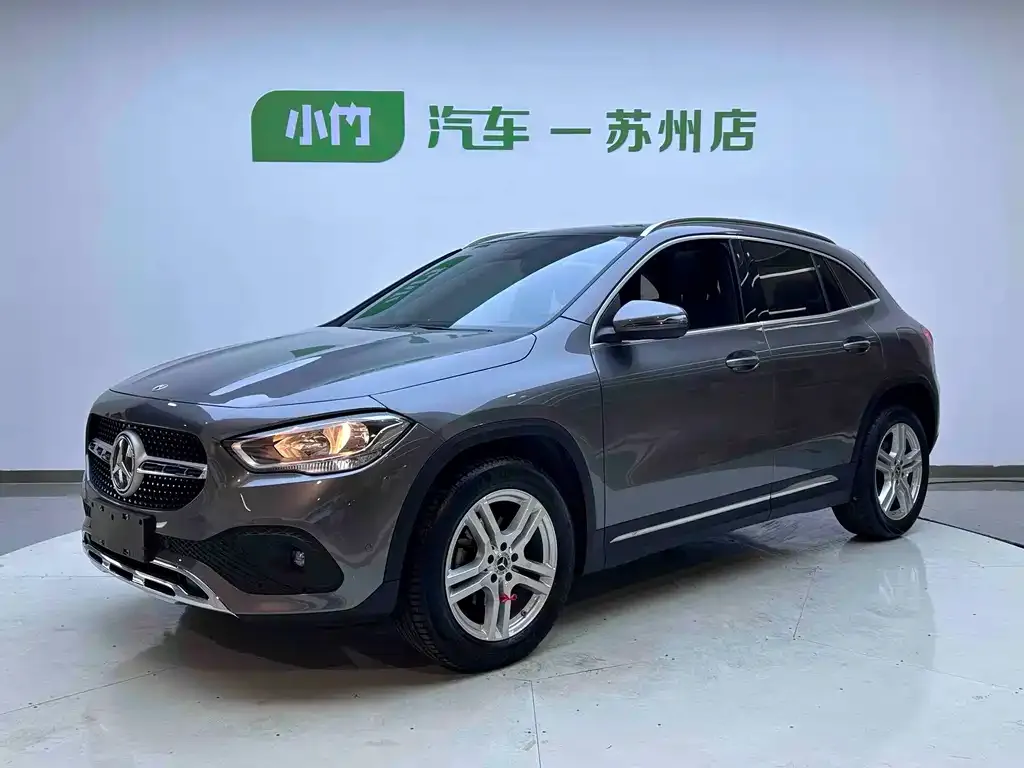 Mercedes-Benz GLA — фото 1