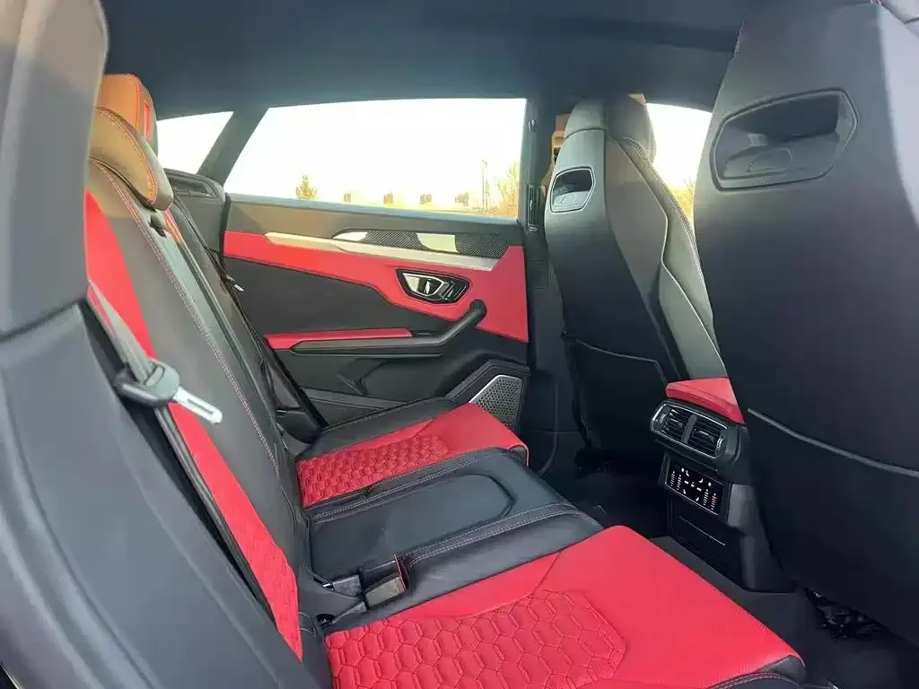 Lamborghini Urus — фото 5
