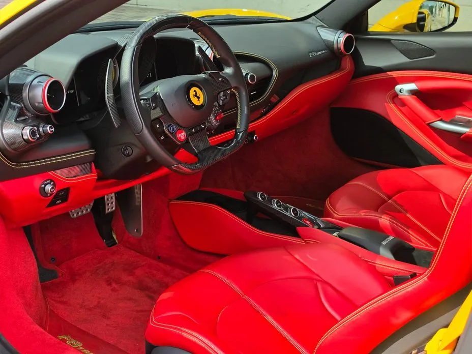 Ferrari F8 — фото 4
