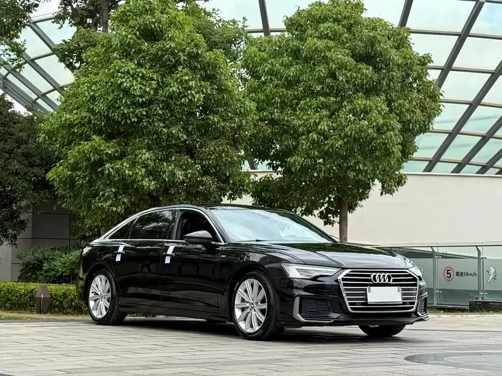 Audi A6L — фото 10