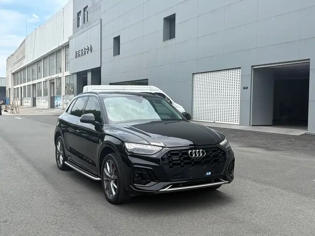 Audi Q5L — фото 2