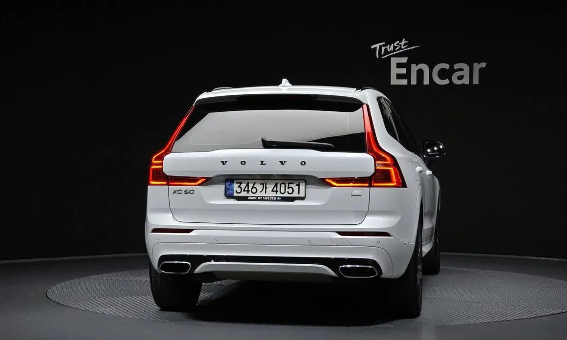 Volvo XC60 — фото 3