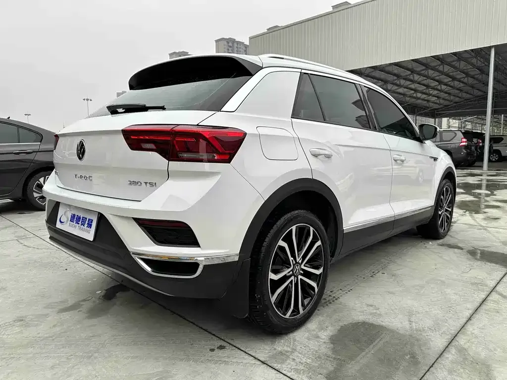 Volkswagen T-Roc — фото 4