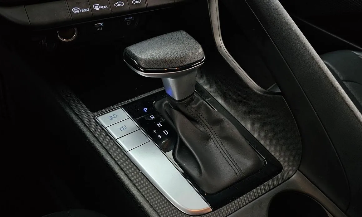 Hyundai AVANTE — фото 7