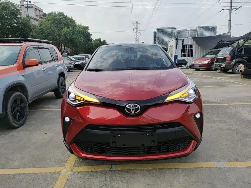 Toyota C-HR — фото 4