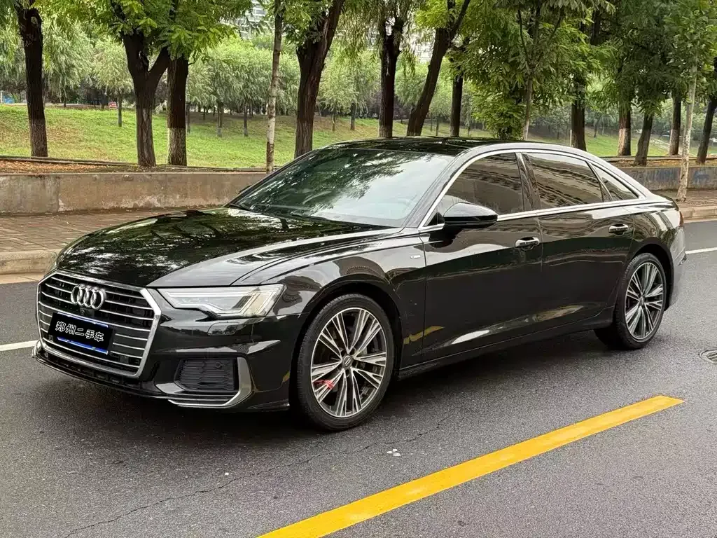Audi A6L — фото 1