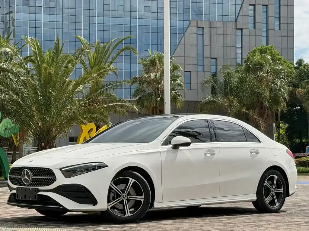 Mercedes-Benz A-Class — фото 8