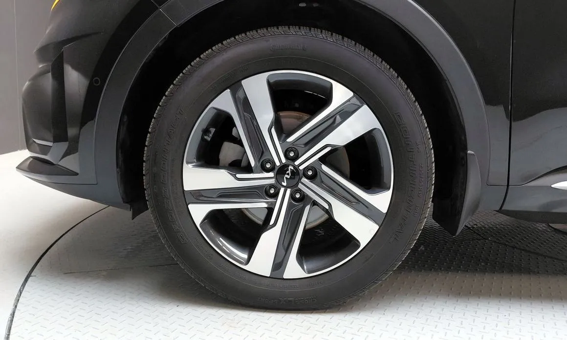 Kia Sorento — фото 7
