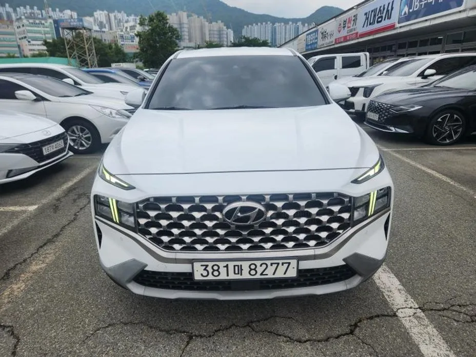 Hyundai Santafe — фото 1