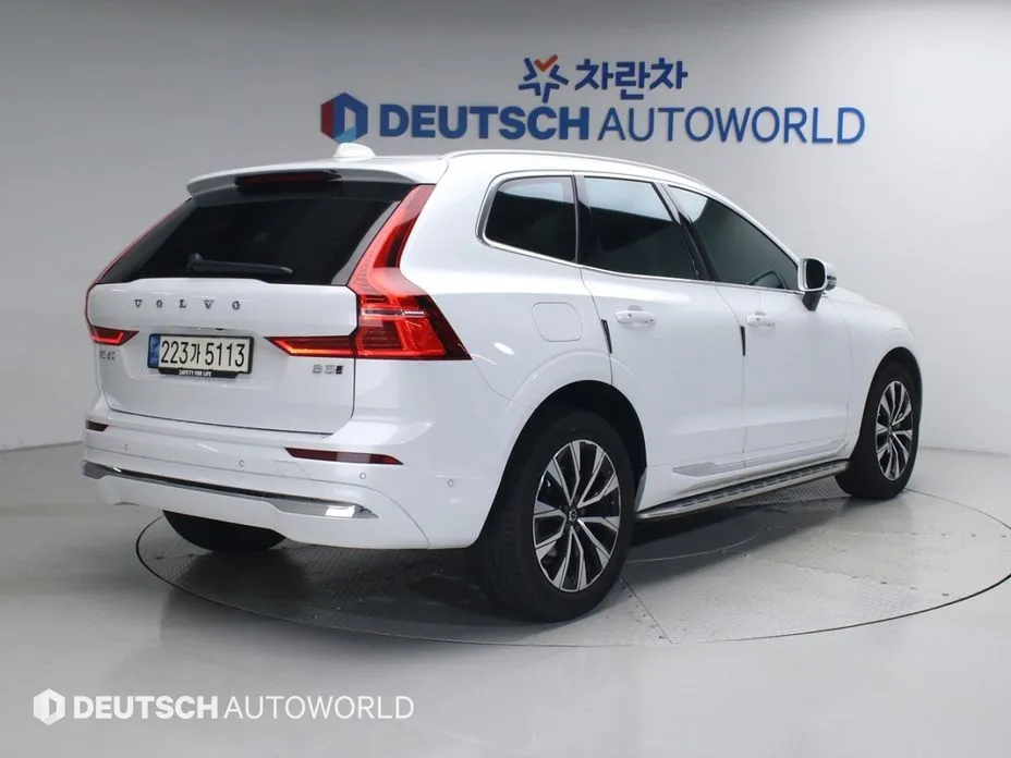 Volvo XC60 — фото 2