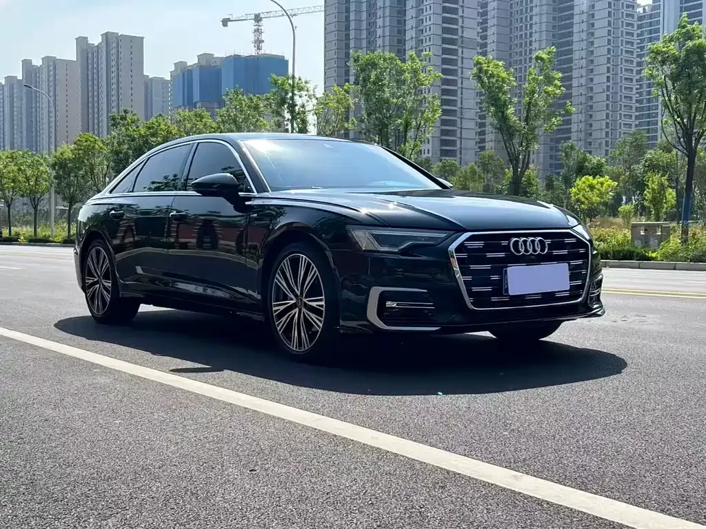 Audi A6L — фото 10