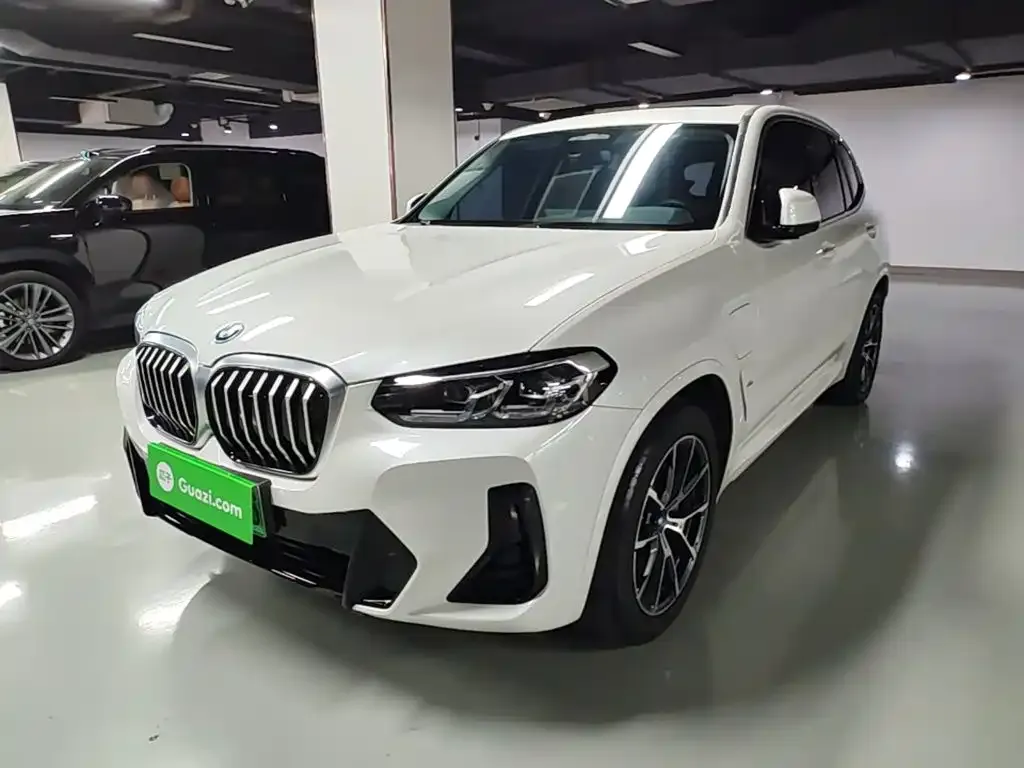 BMW iX3 — фото 6