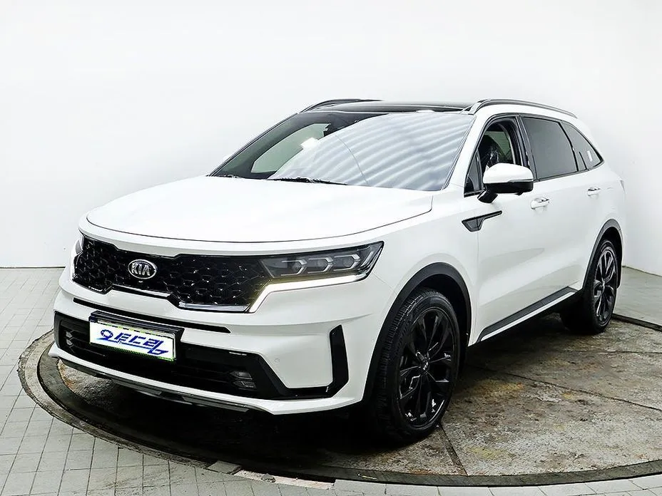 Kia Sorento — фото 8