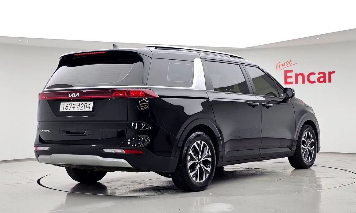 Kia Carnival — фото 3