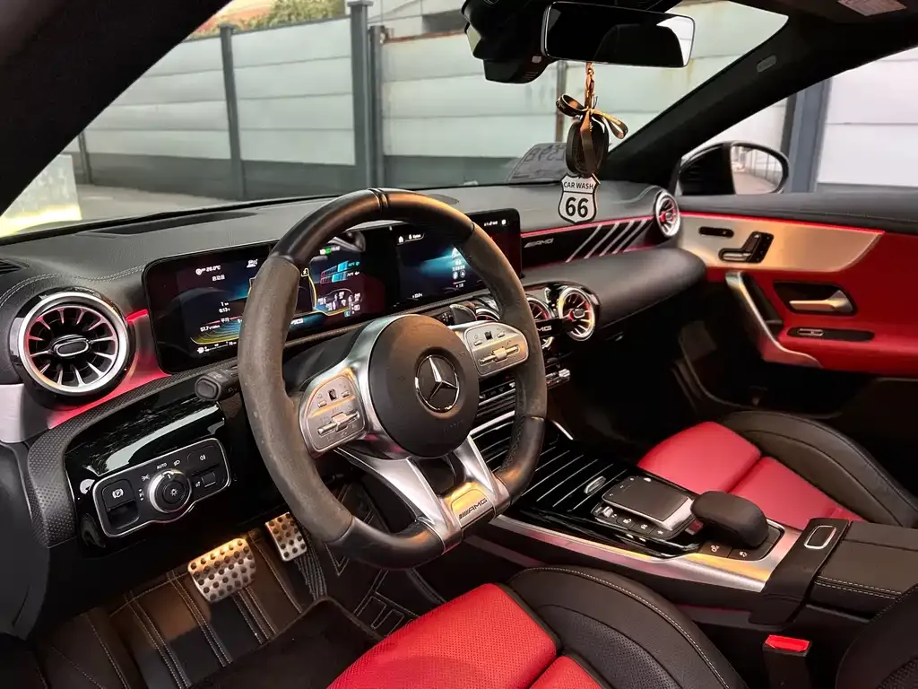 Mercedes-Benz GLA AMG — фото 2