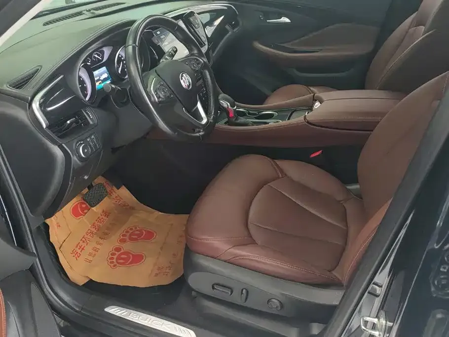 Buick Envision Plus — фото 10