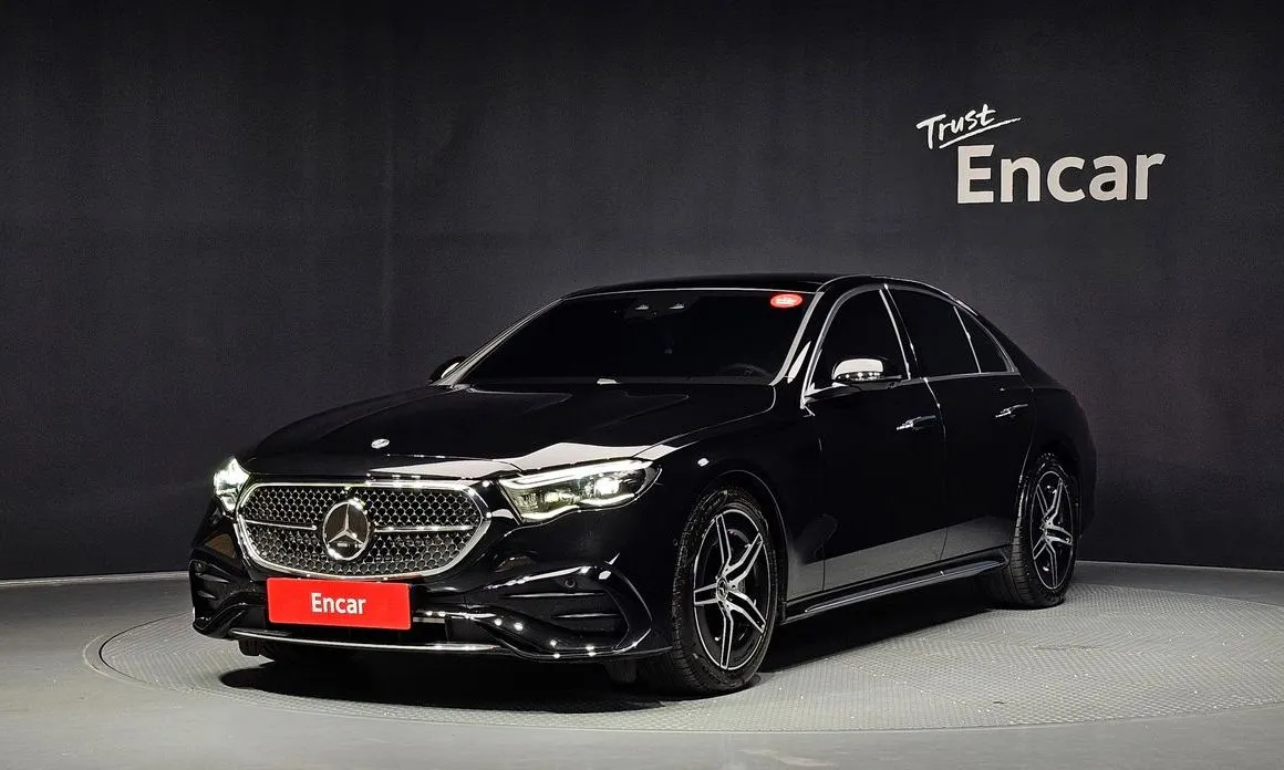 Mercedes-Benz E-Class — фото 1