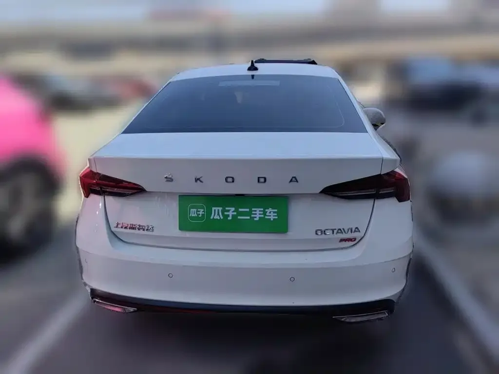 Skoda Octavia — фото 3