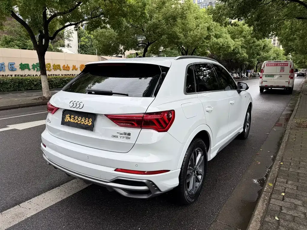 Audi Q3 — фото 5