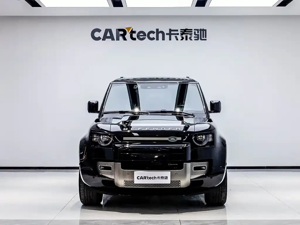 Land Rover Defender — фото 10