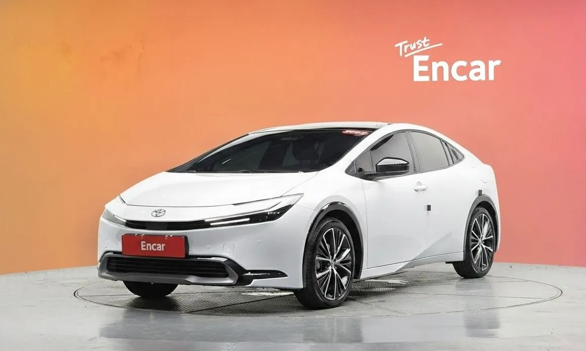 Toyota Prius — фото 1