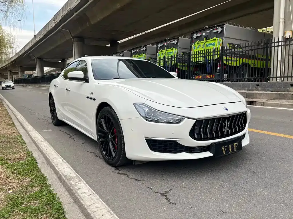 Maserati Ghibli — фото 4