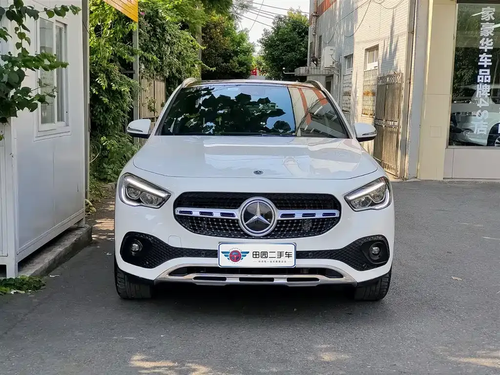 Mercedes-Benz GLA — фото 6