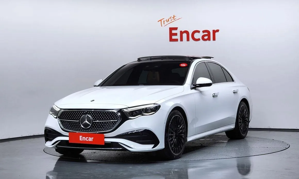 Mercedes-Benz E-Class — фото 1