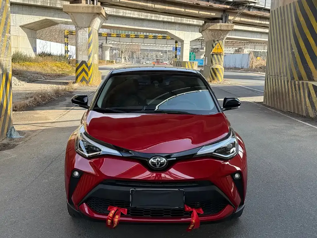 Toyota C-HR — фото 5