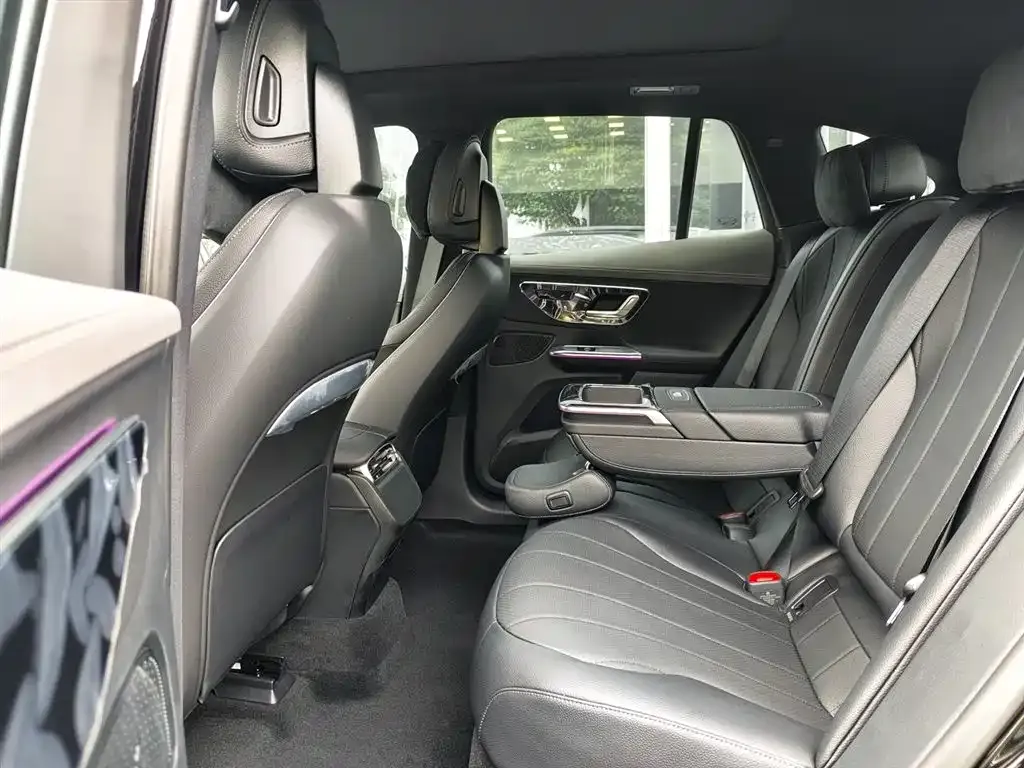 Mercedes-Benz EQE SUV — фото 3