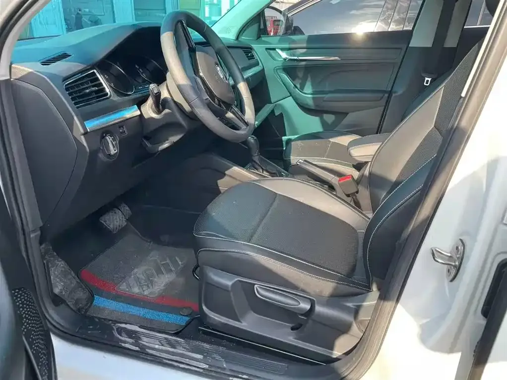 Skoda Kamiq — фото 2