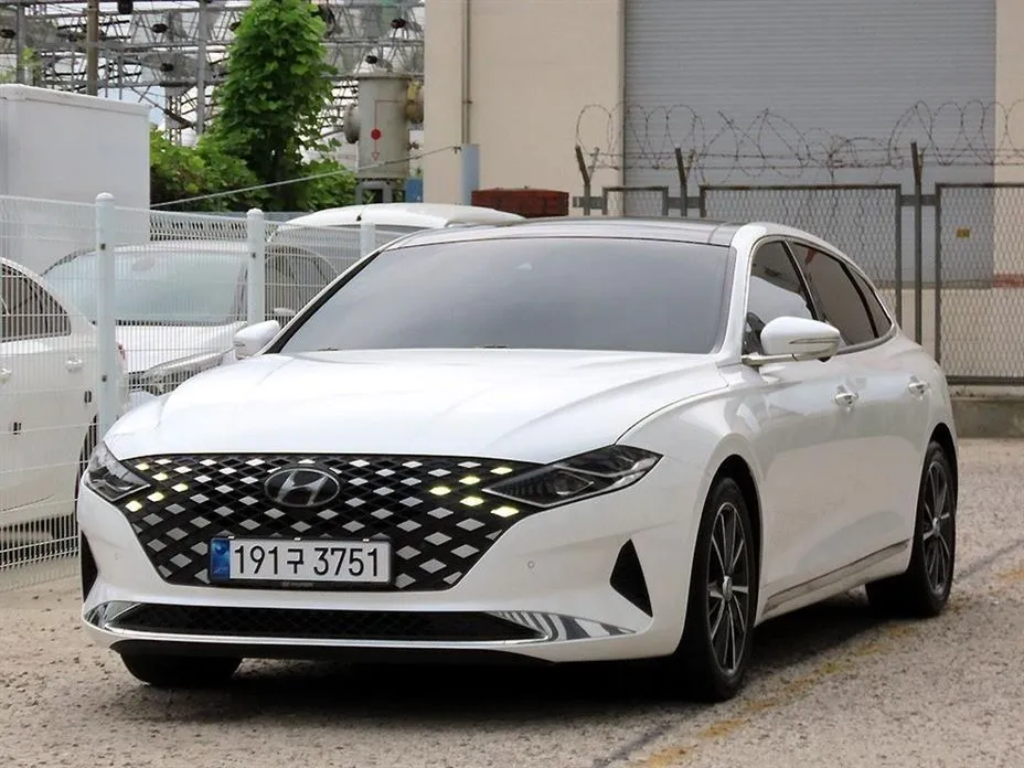 Hyundai Grandeur — фото 1
