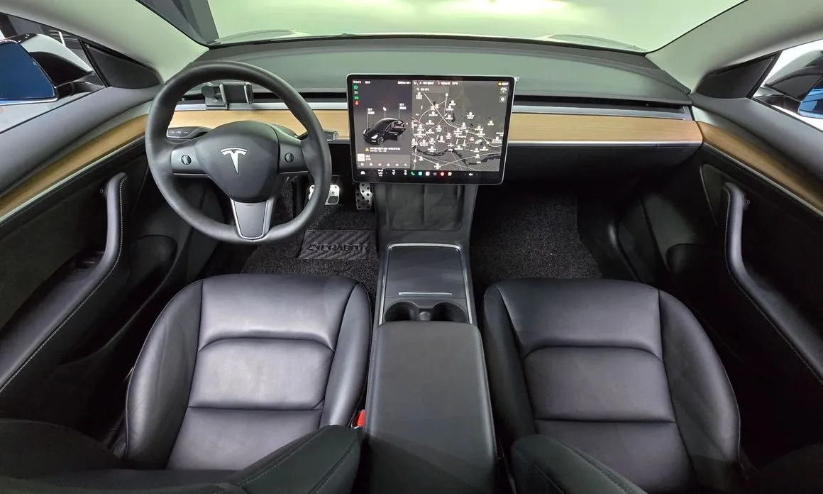 Tesla Model 3 — фото 3