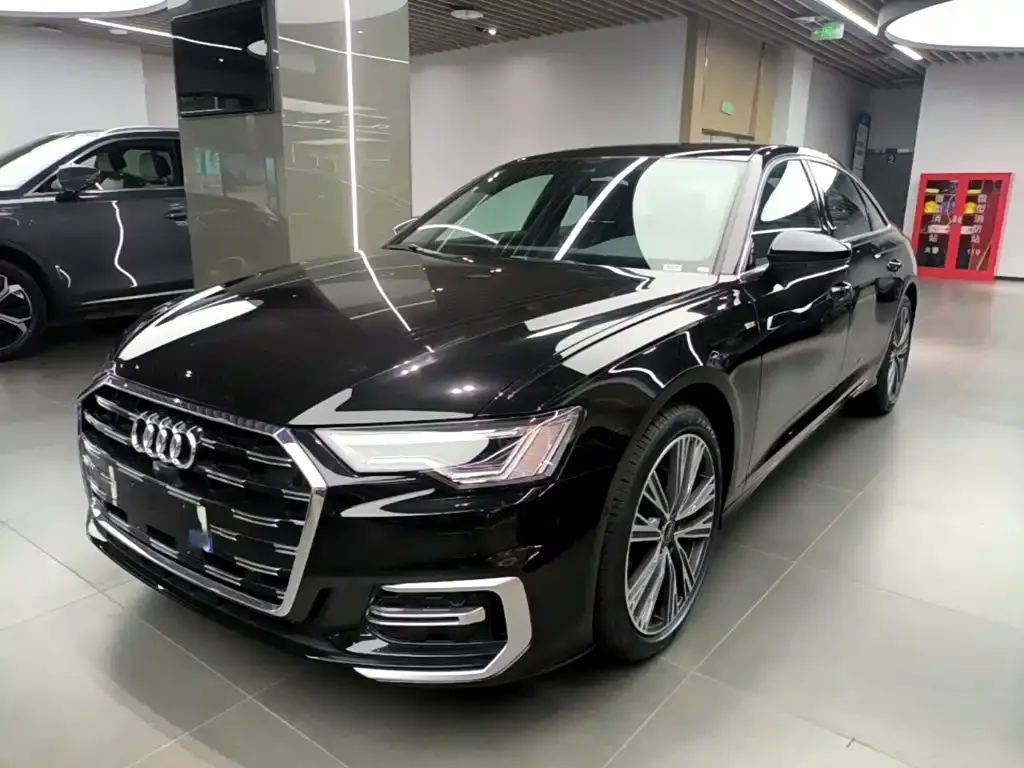 Audi A6L — фото 1