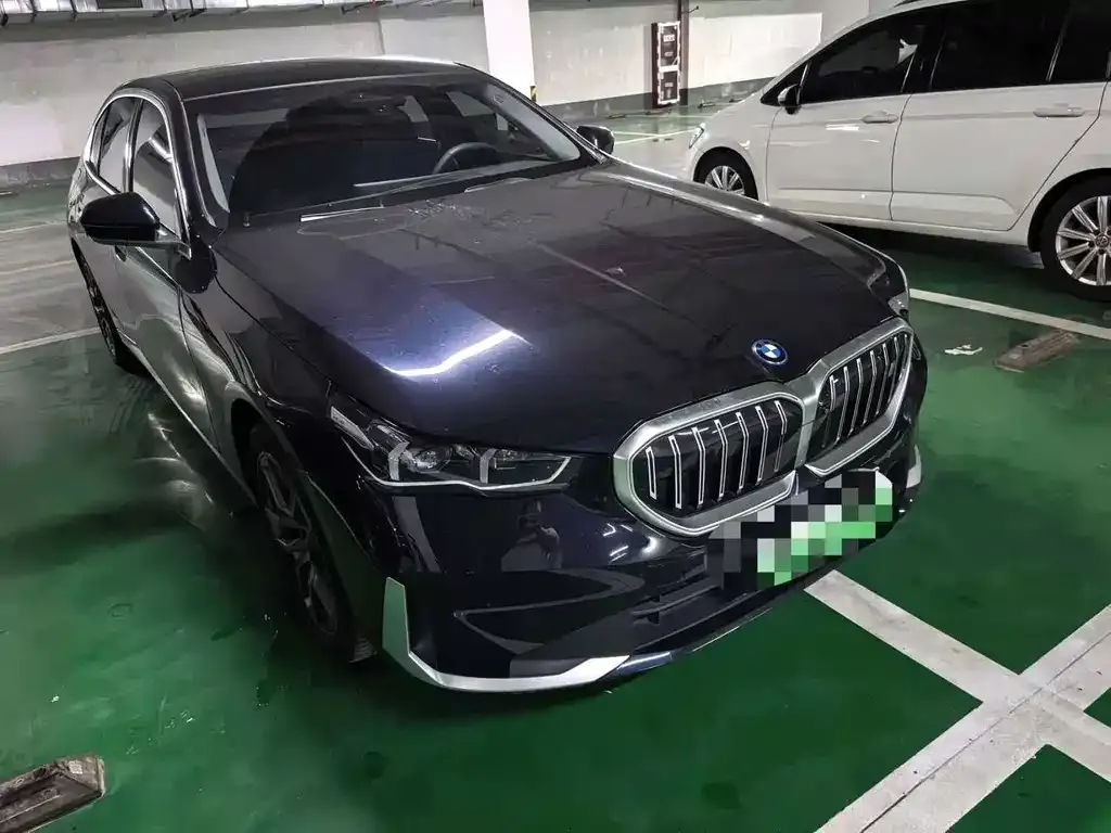 BMW i5 — фото 3