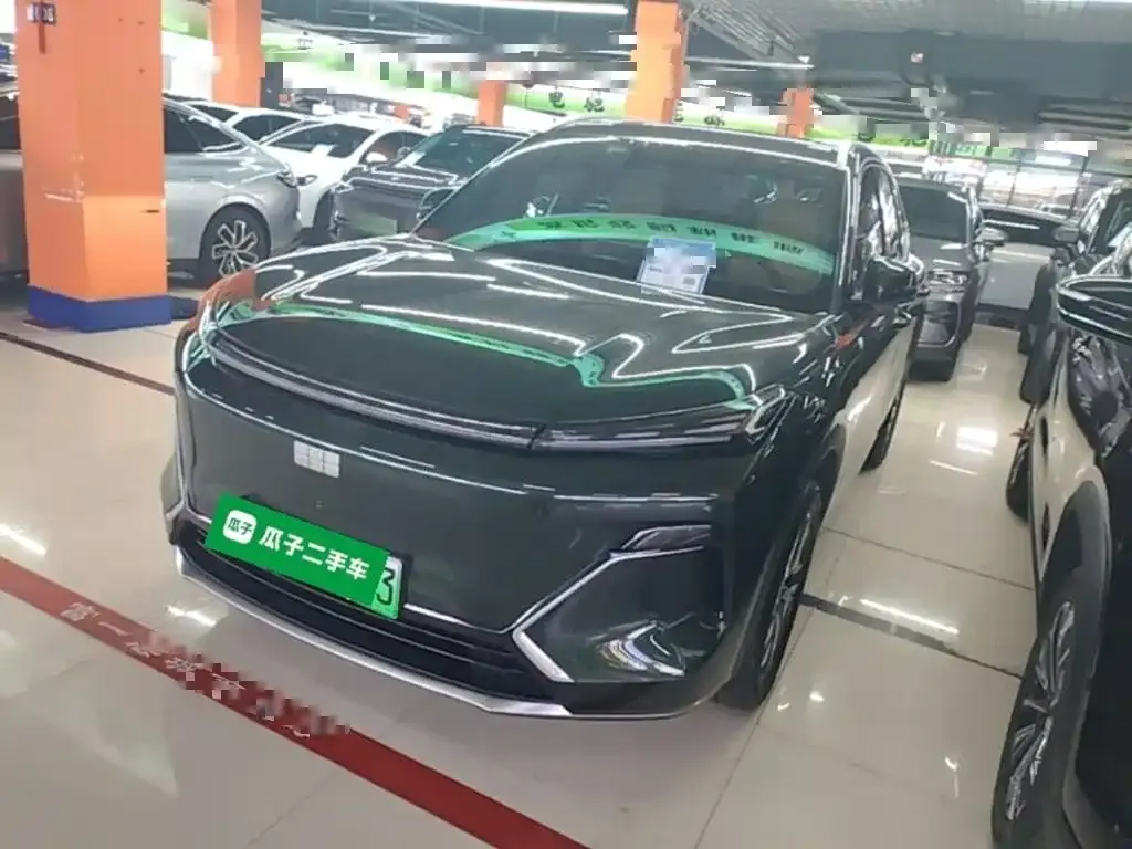 Geely Galaxy Xingjian 7 — фото 1