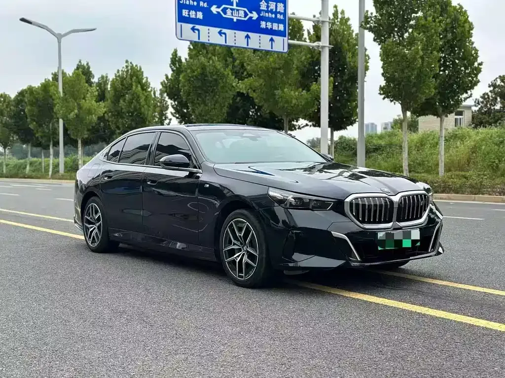 BMW i5 — фото 6