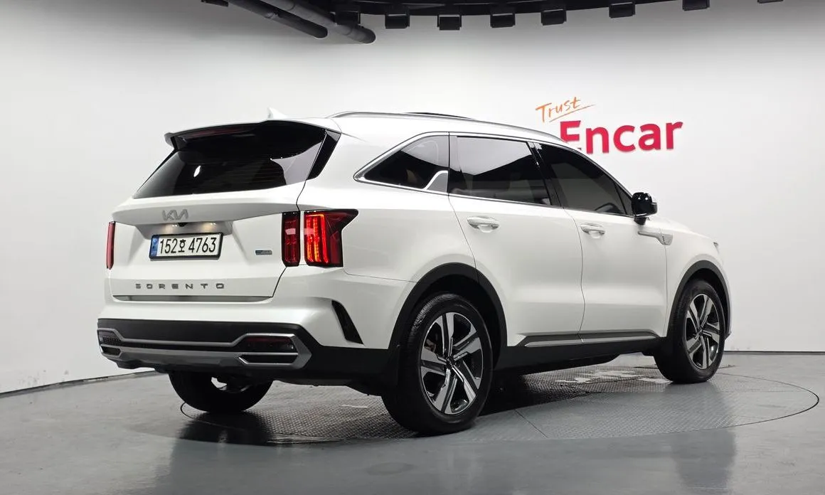 Kia Sorento — фото 7