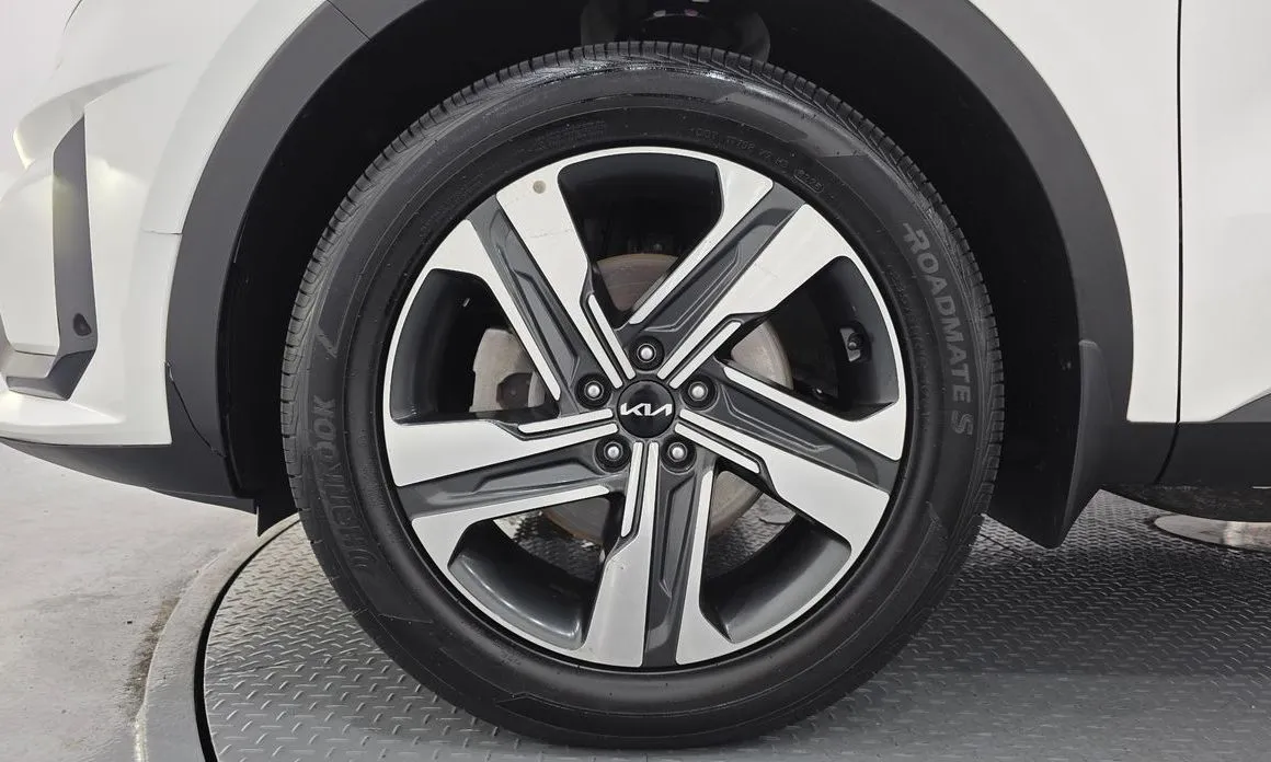 Kia Sorento — фото 10
