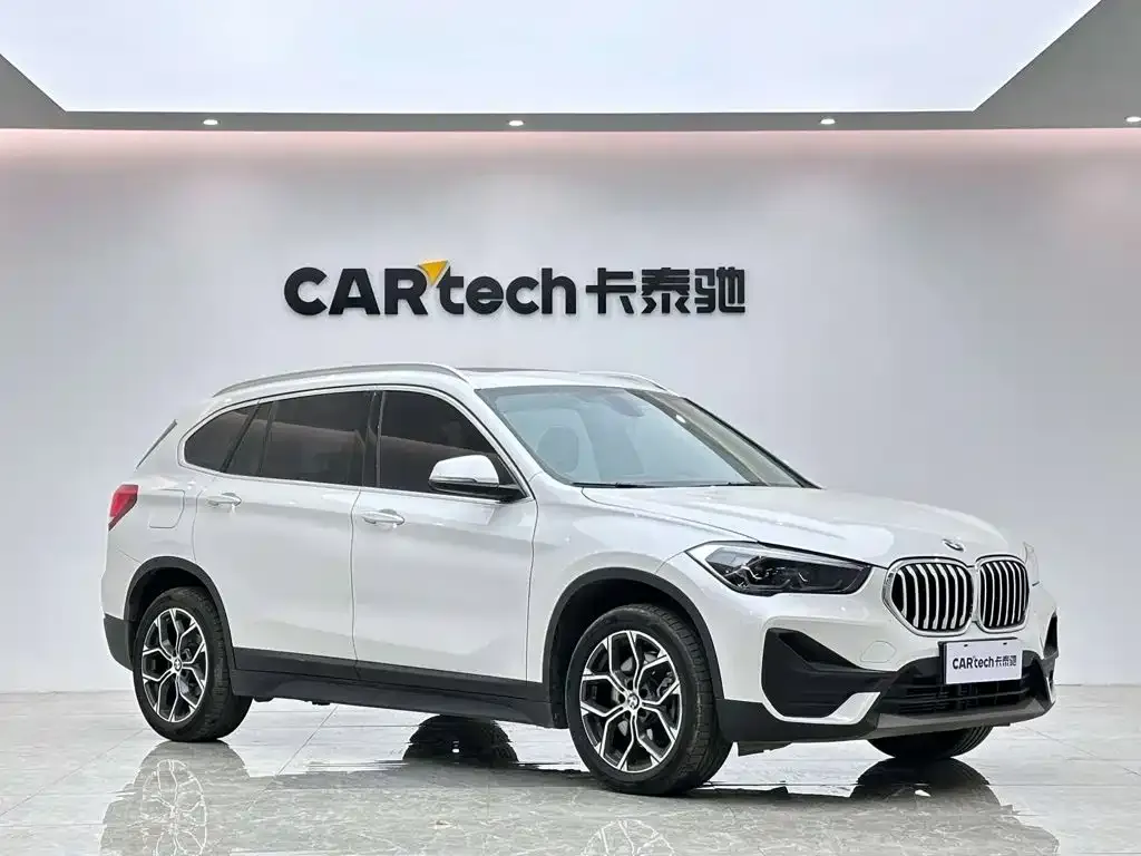 BMW X1 — фото 10