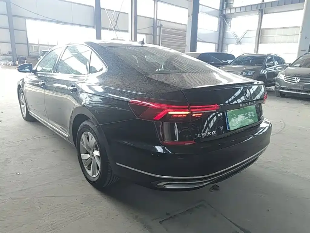 Volkswagen Passat — фото 5