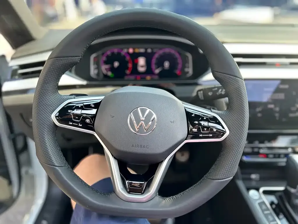 Volkswagen CC — фото 3