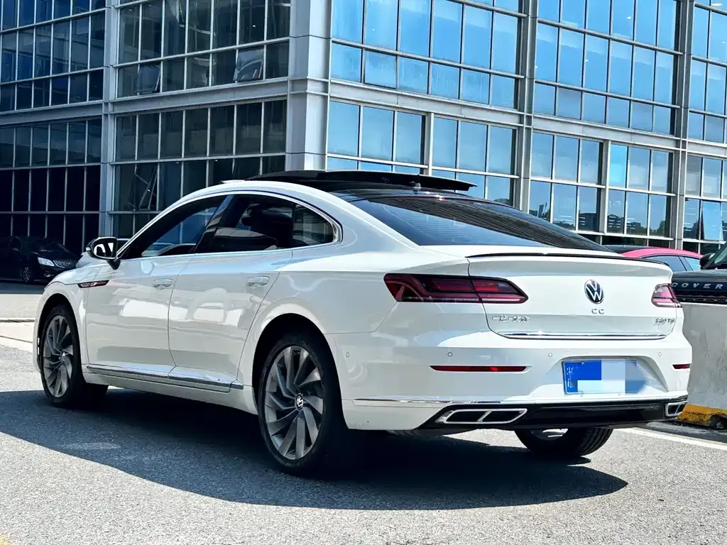 Volkswagen CC — фото 9