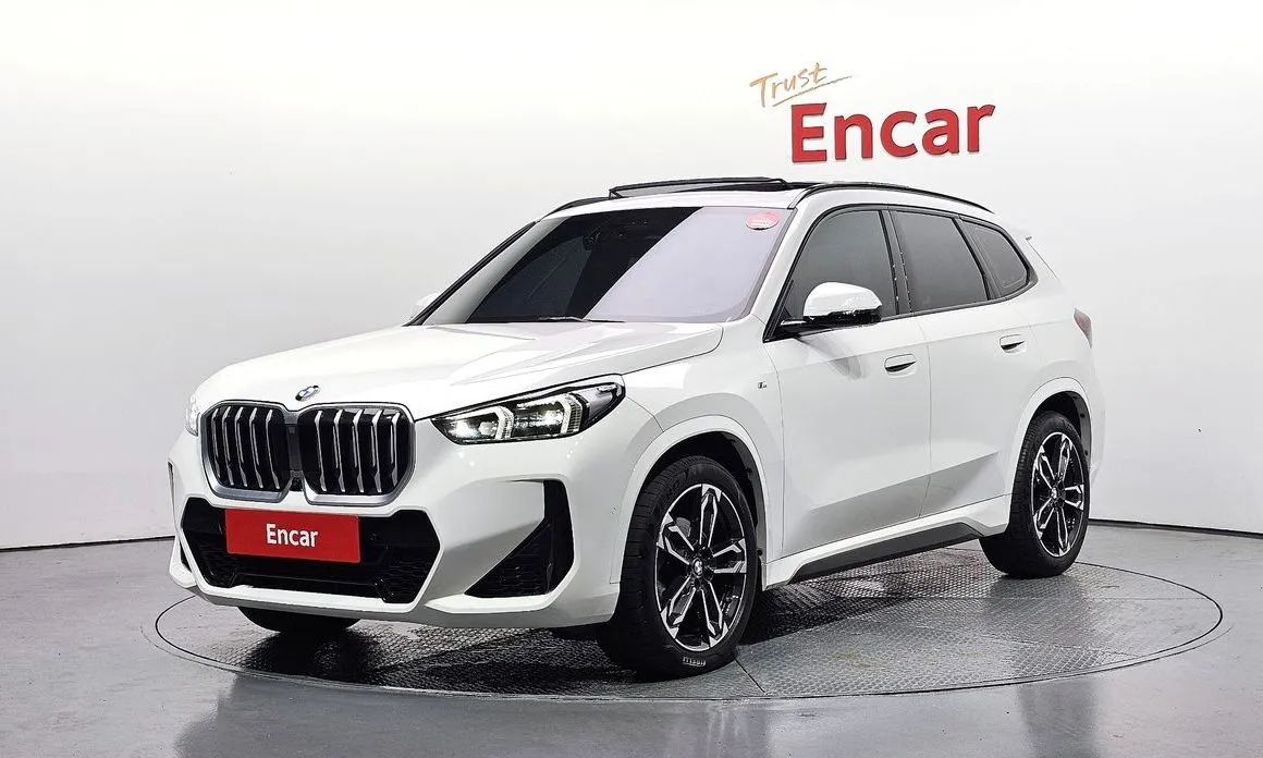 BMW X1 — фото 1