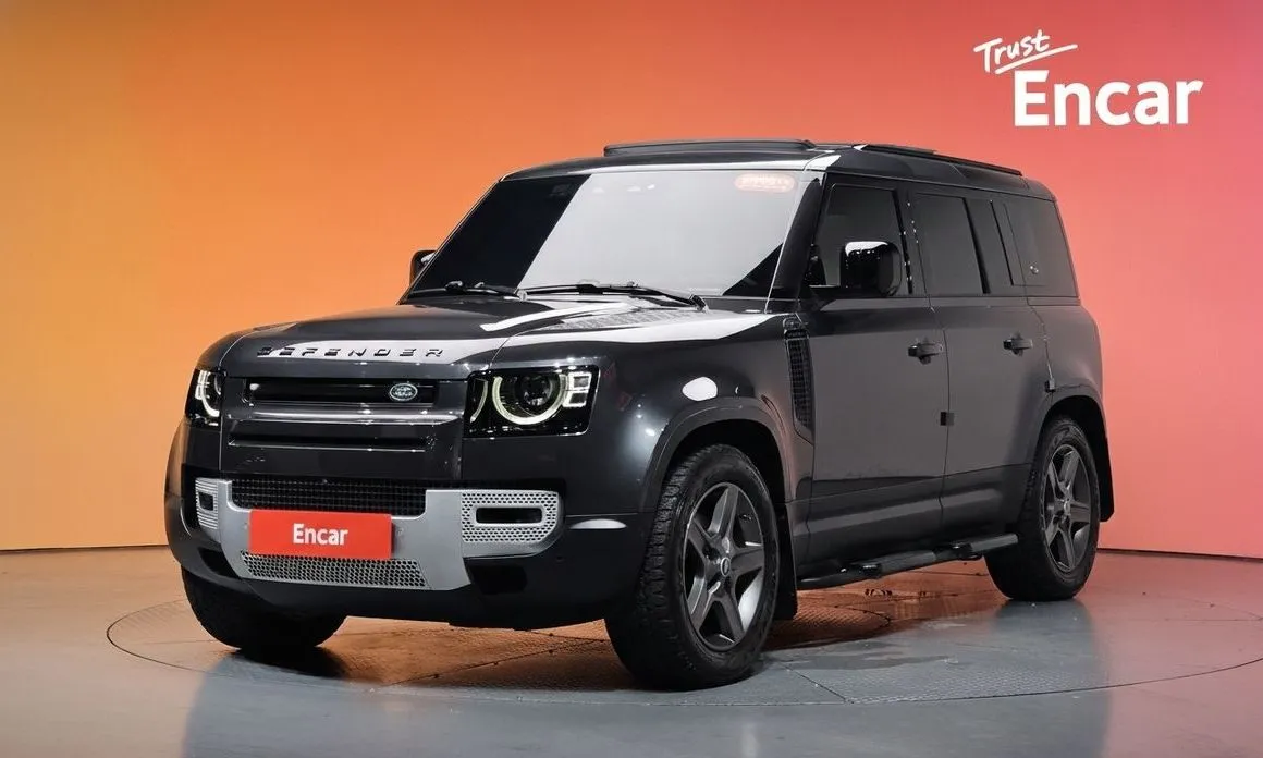 Land Rover Defender — фото 1